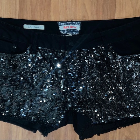 Re-Posh! Sparkle Shorts!! Cute! - Picture 1 of 4